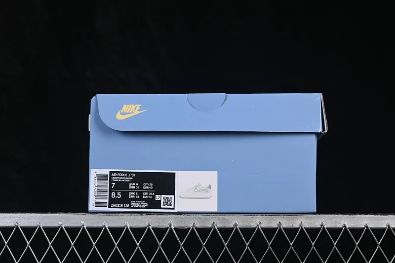 All categories Nk Air Force 1 Air Force series Nk Air Force 1 Low Air Force low-top Nike Air Force 1'07 Low Two-dimensional theme Stussy co-branded Air Force 1 low-top casual sneakers ZH0316-138